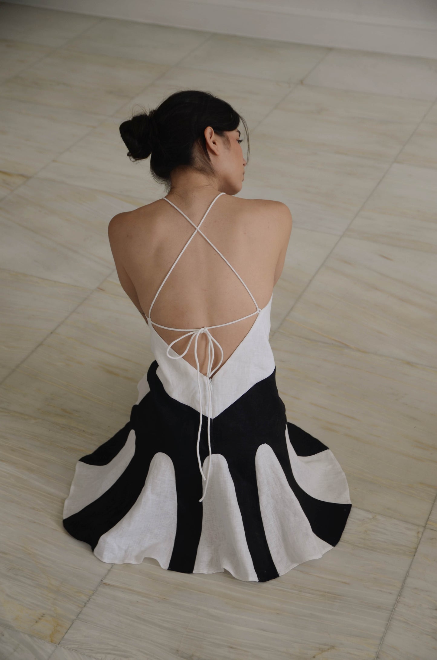 Contrast Calypso Dress Black & White