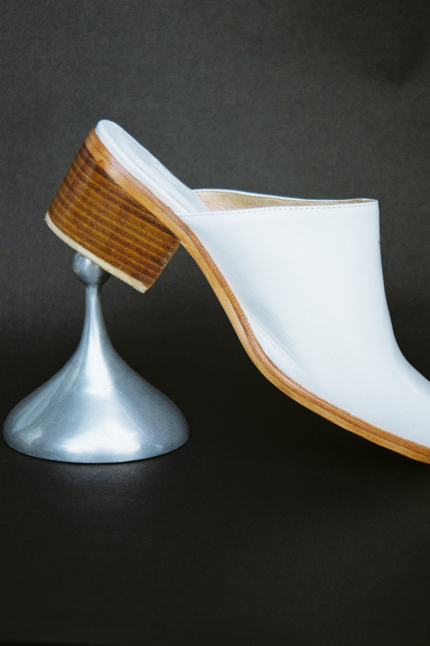 Áraw x Rô Heeled Mules Chalk