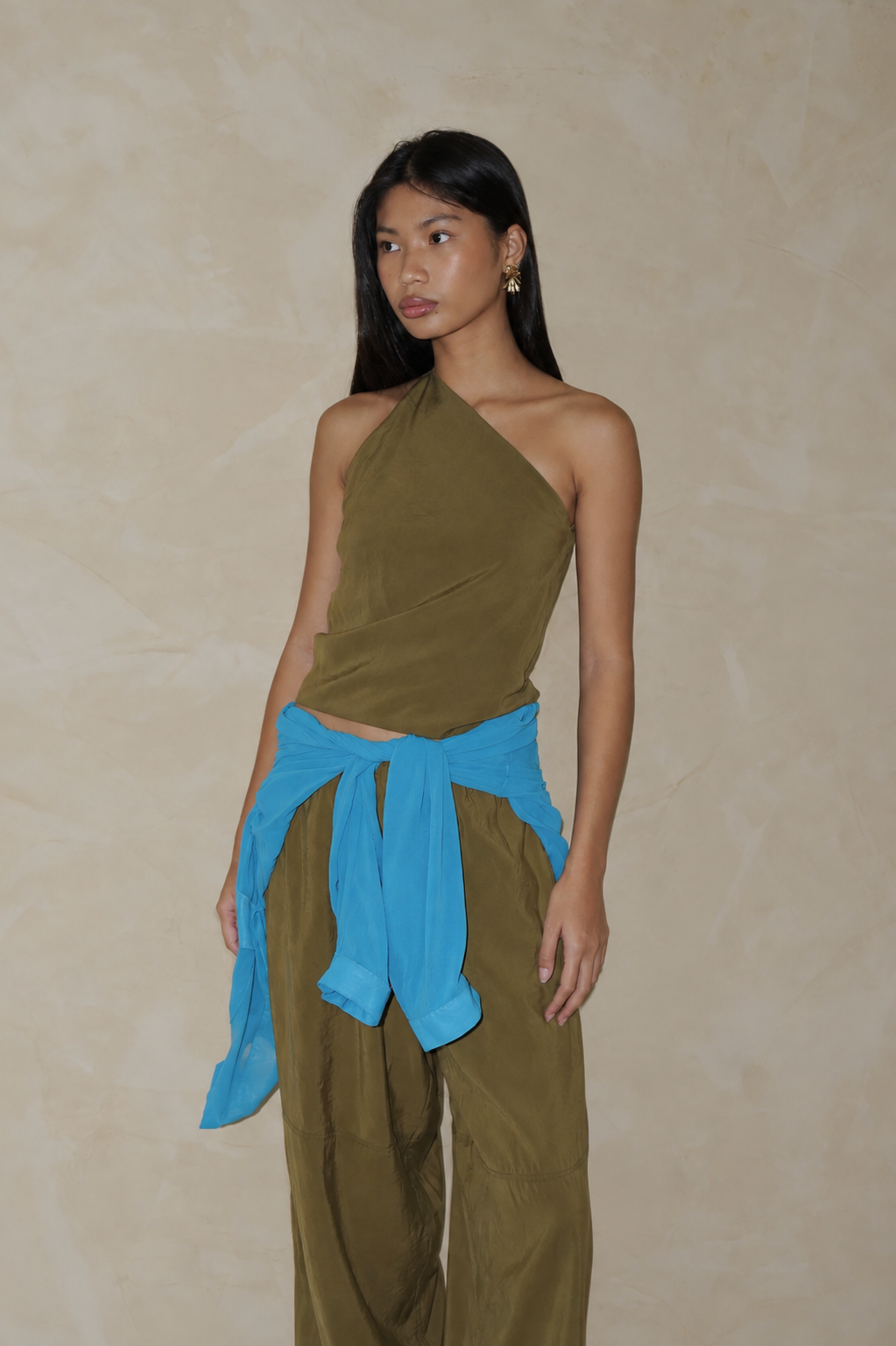 Oblique Top Caper