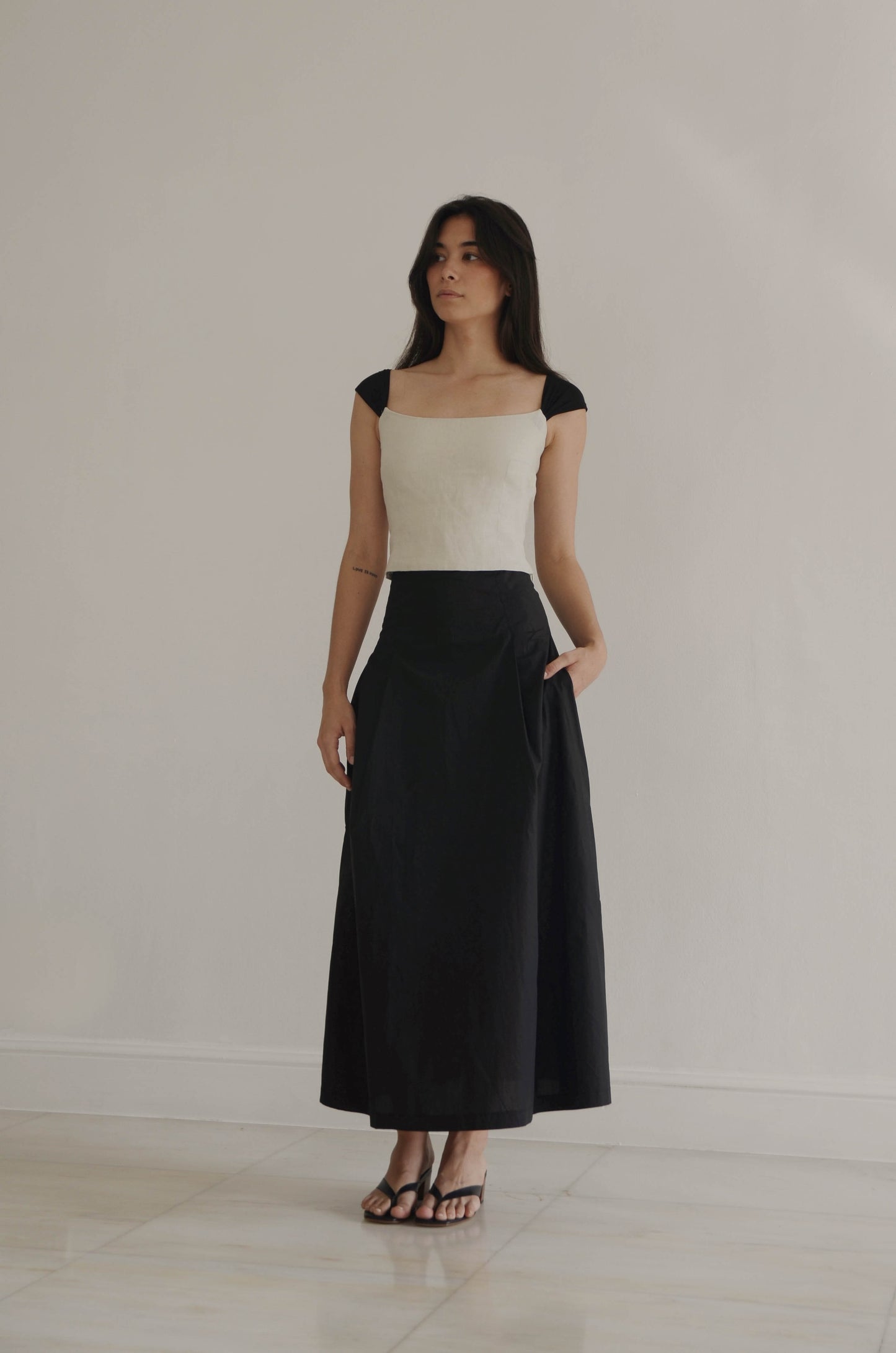 Billow Skirt Obsidian